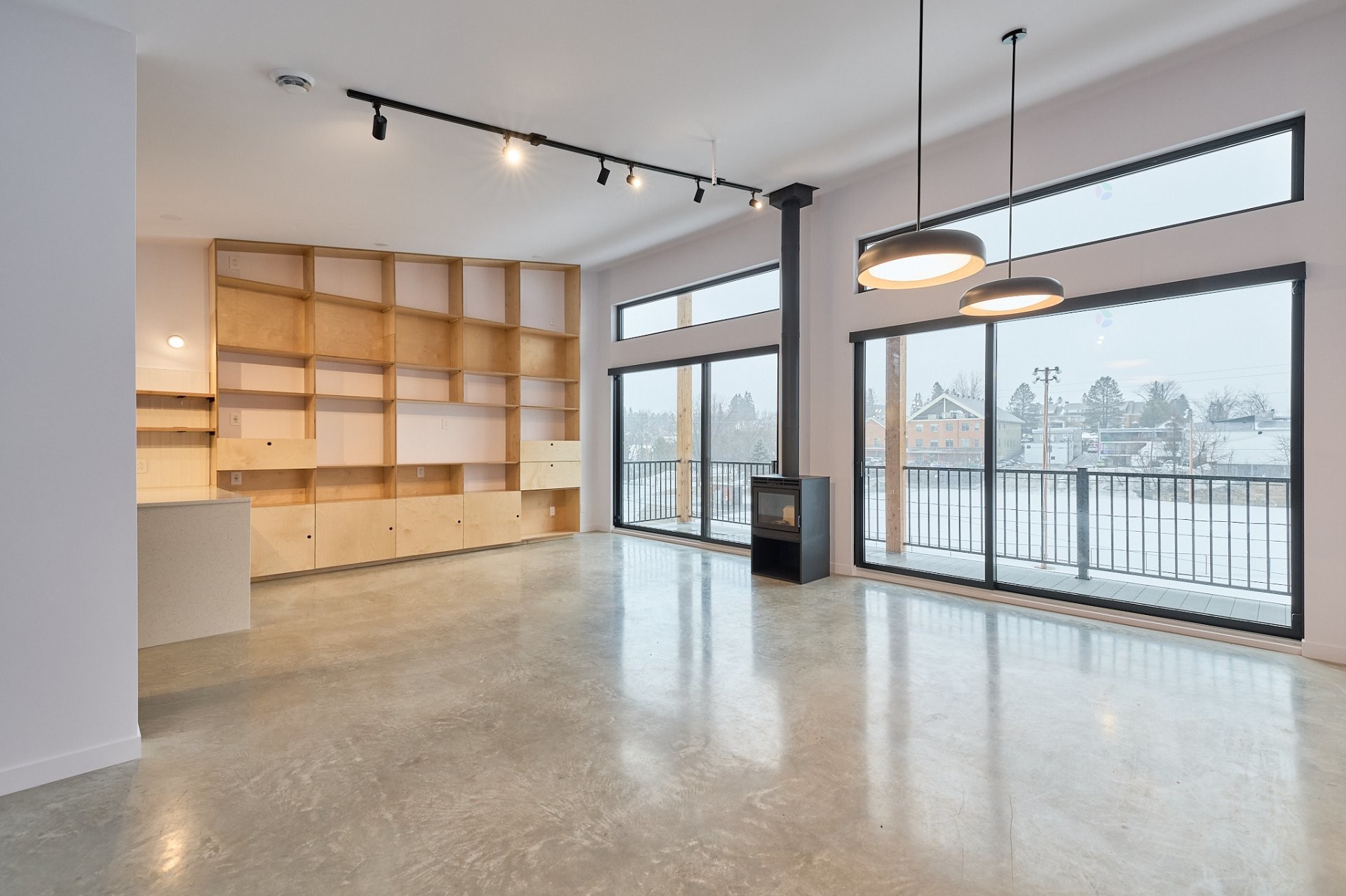 Salon - 538 Rue Désormeaux, Saint-Donat, QC - Indoor Photo Showing Other Room