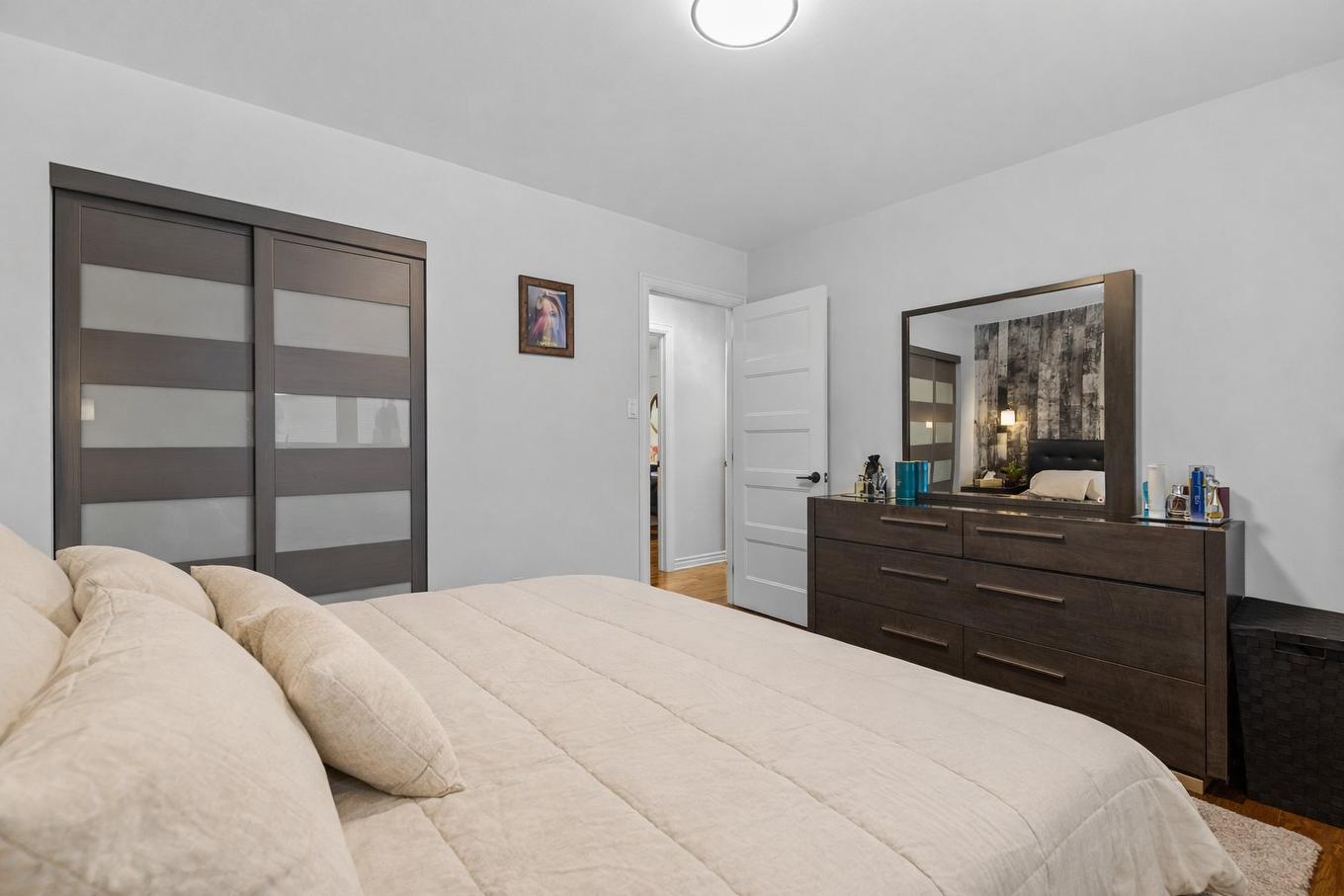 Chambre à coucher principale - 848 Rue Gilles, Laval (Fabreville), QC - Indoor Photo Showing Bedroom