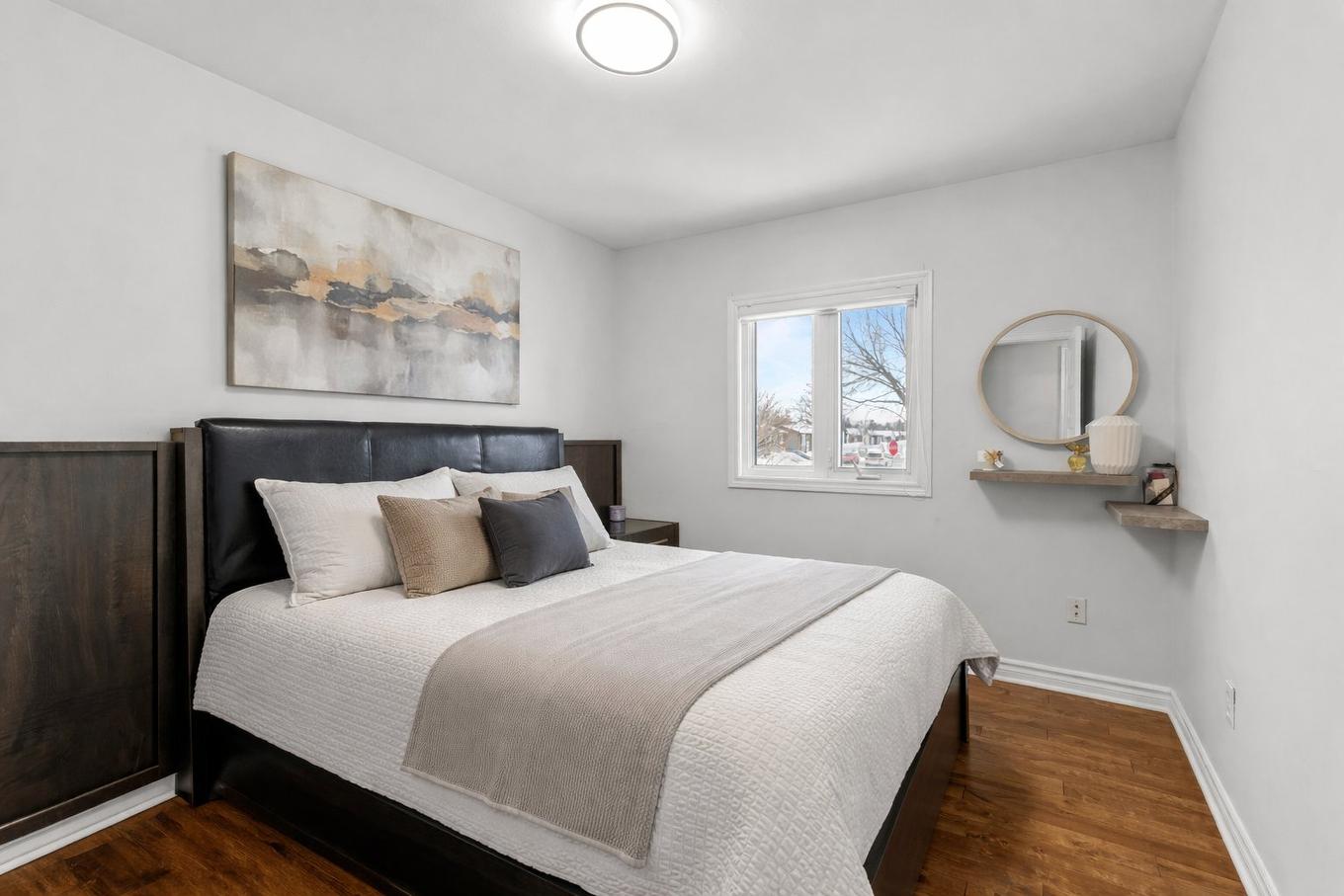 Chambre à coucher - 848 Rue Gilles, Laval (Fabreville), QC - Indoor Photo Showing Bedroom