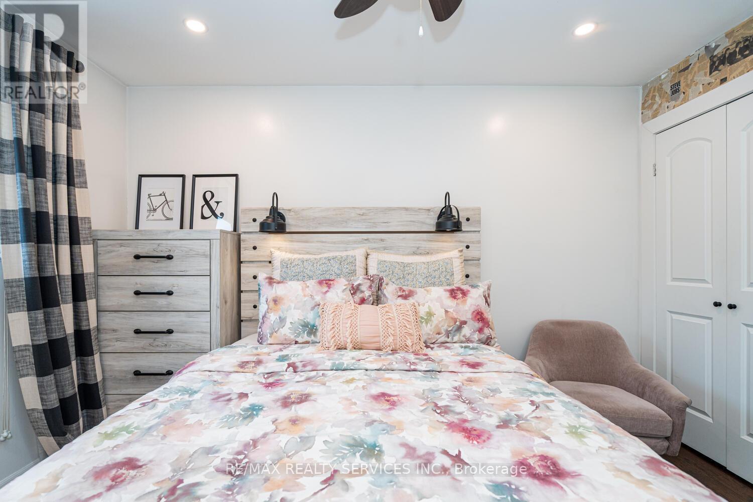 145 - 1050 Shawnmarr Road, Mississauga, ON - Indoor Photo Showing Bedroom