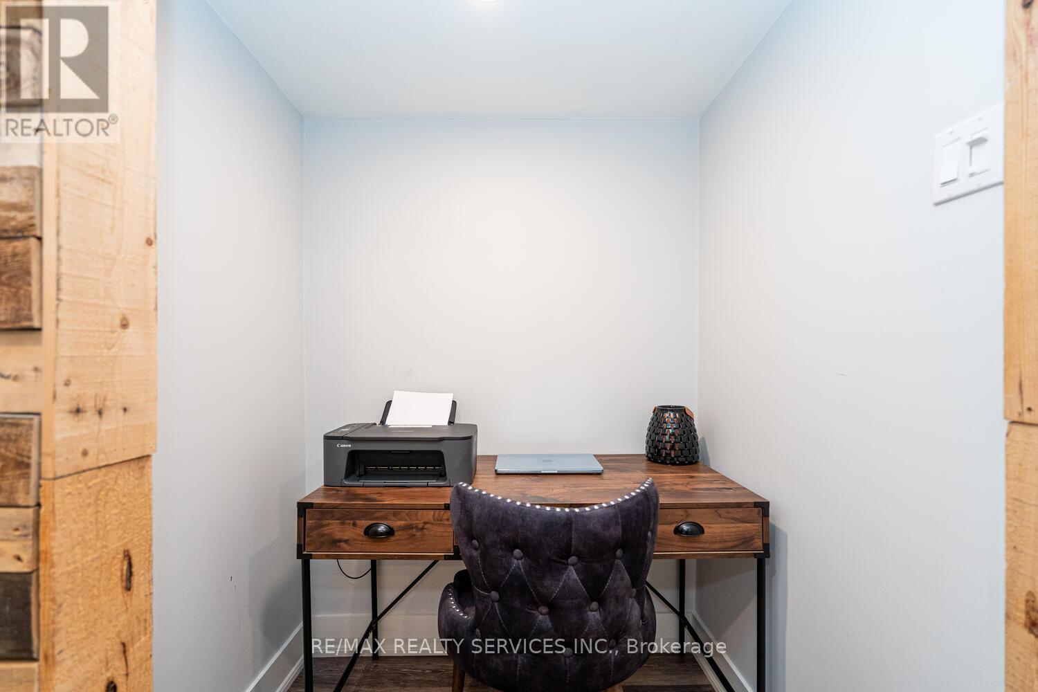 145 - 1050 Shawnmarr Road, Mississauga, ON - Indoor Photo Showing Office