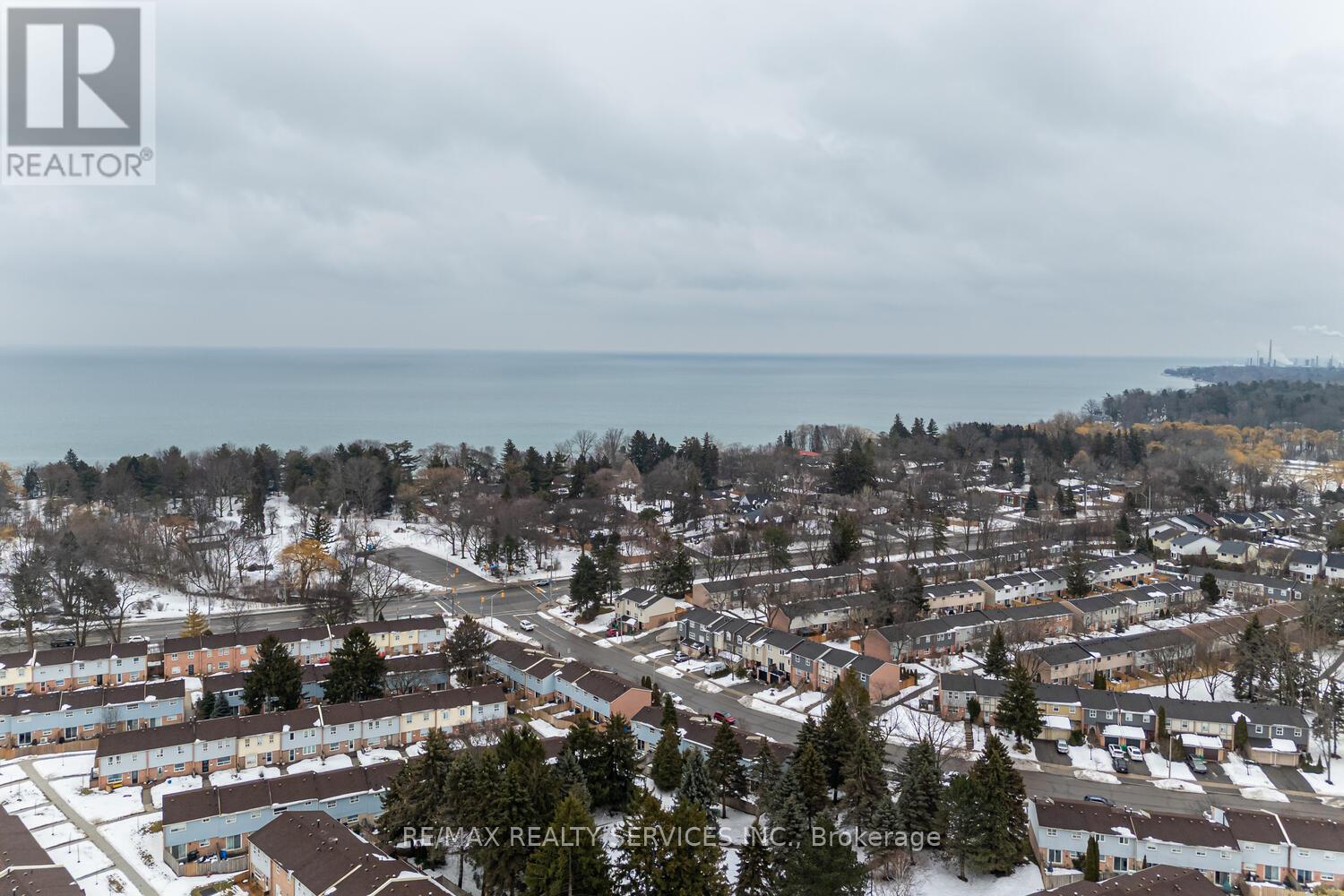 145 - 1050 Shawnmarr Road, Mississauga, ON - Outdoor With View