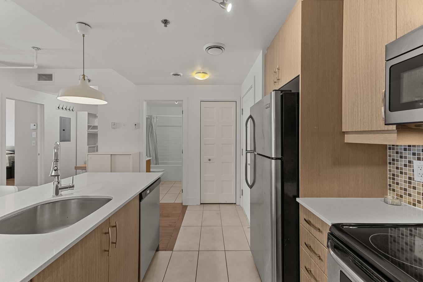 Kitchen - 203-2229 Rue Ste-Catherine E., Montréal (Ville-Marie), QC - Indoor Photo Showing Kitchen