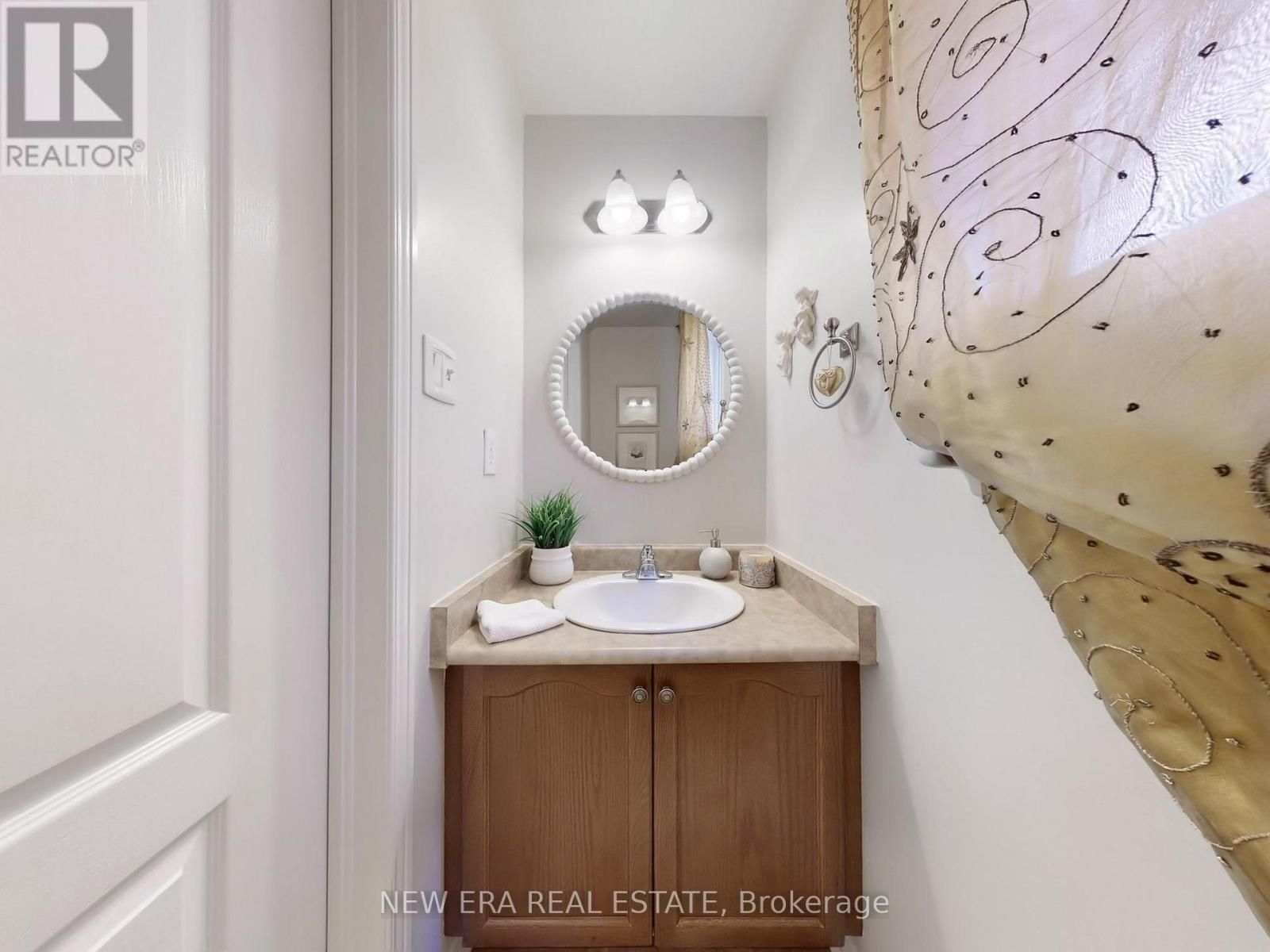16 - 7360 Zinnia Place, Mississauga, ON - Indoor Photo Showing Bathroom