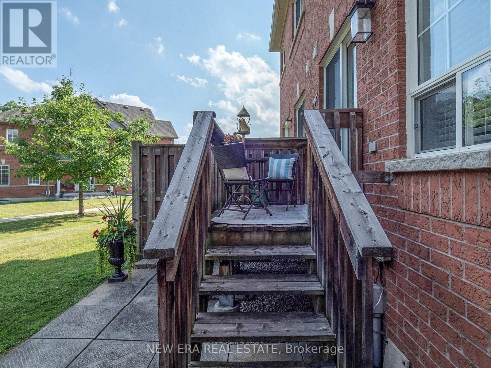 16 - 7360 Zinnia Place, Mississauga, ON - Outdoor