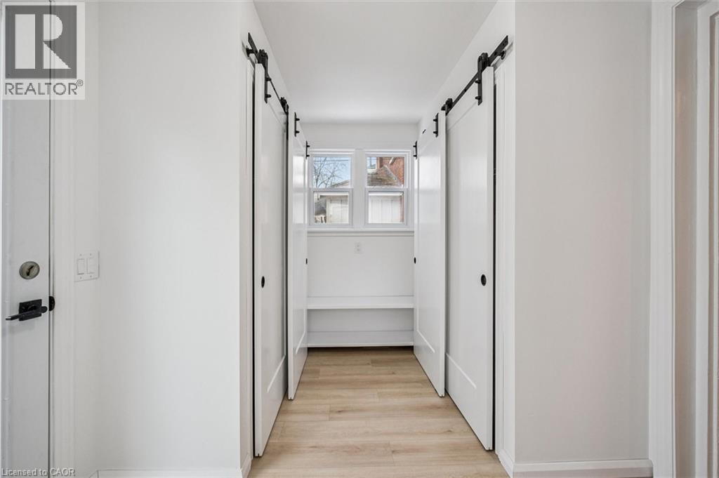 48 Rich Avenue, Cambridge, ON - Indoor Photo Showing Other Room