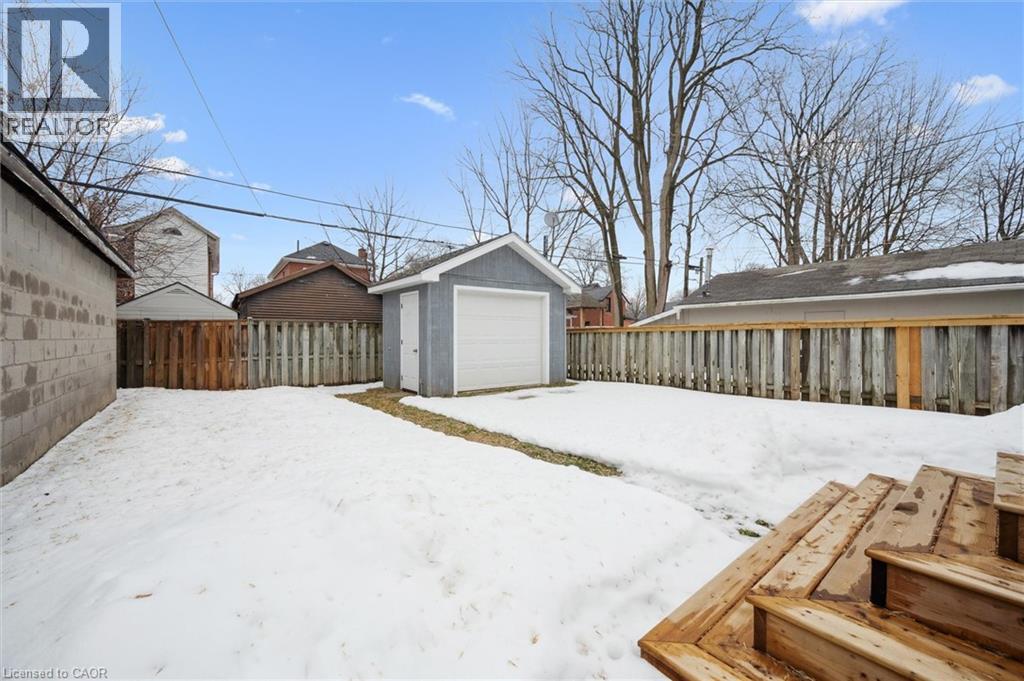 48 Rich Avenue, Cambridge, ON - Outdoor