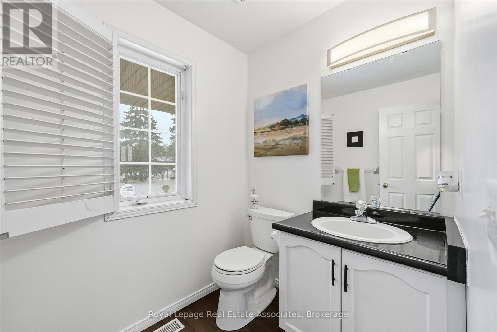 35 - 346 Highland Road W, Hamilton, ON - Indoor Photo Showing Bathroom