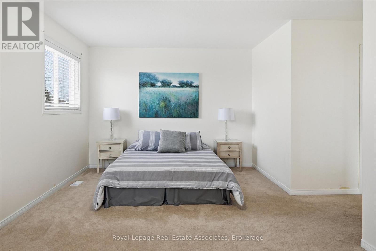 35 - 346 Highland Road W, Hamilton, ON - Indoor Photo Showing Bedroom