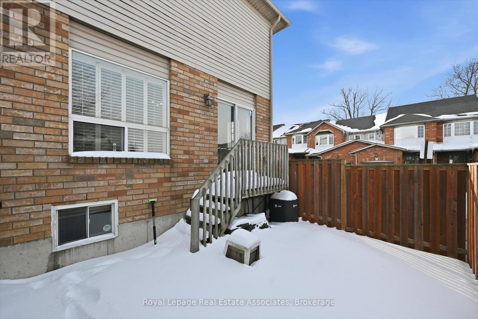 35 - 346 Highland Road W, Hamilton, ON - Outdoor With Exterior