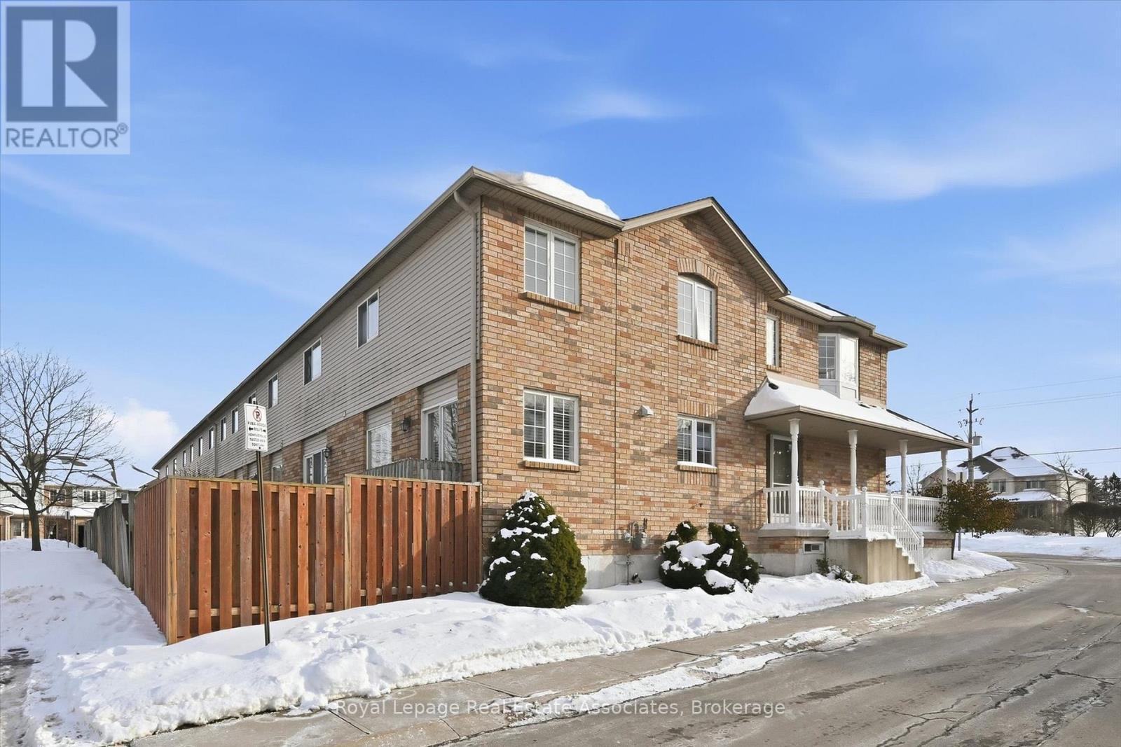 35 - 346 Highland Road W, Hamilton, ON - Outdoor With Deck Patio Veranda