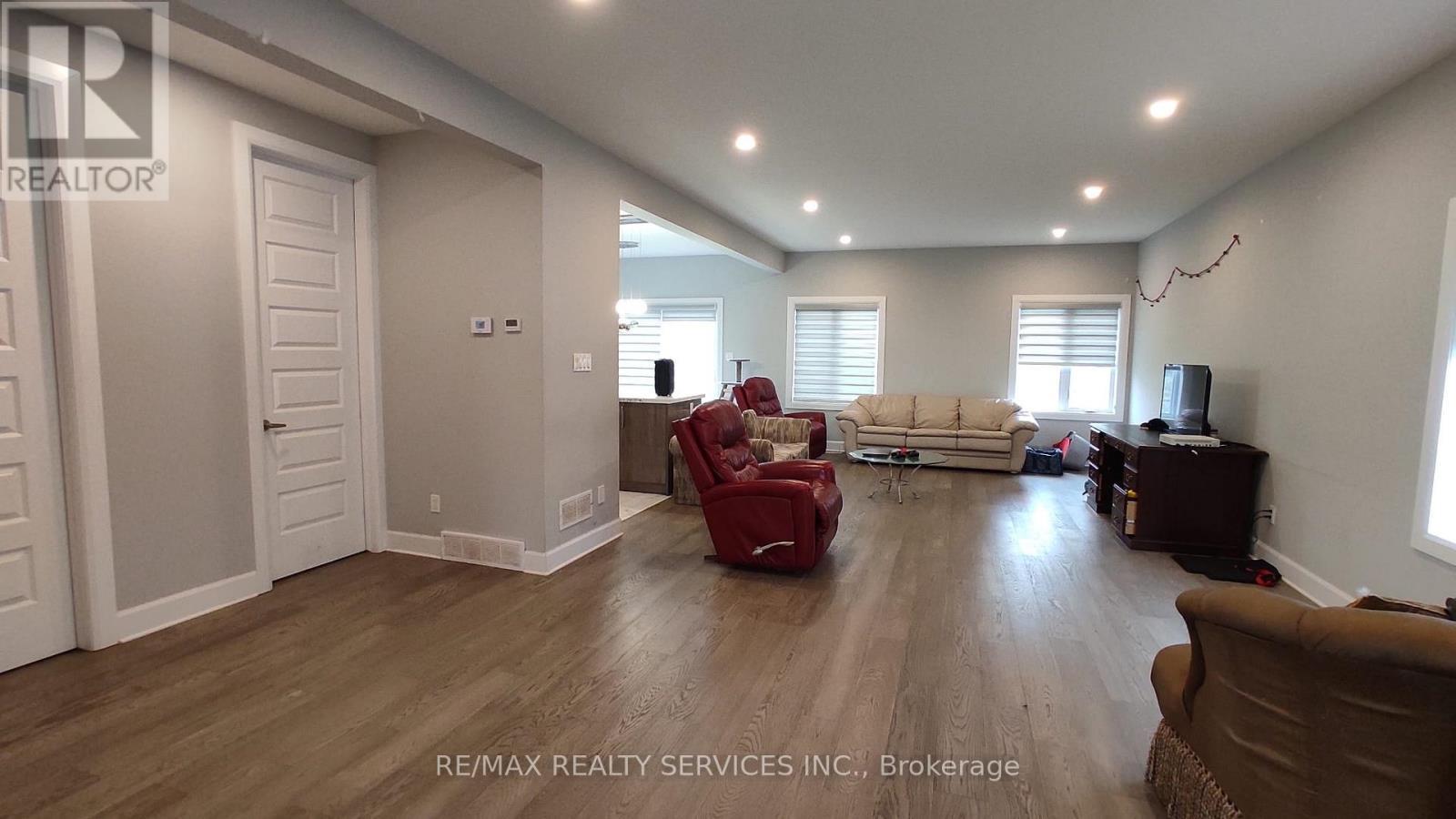 1573 Dylan Street, London East, ON - Indoor