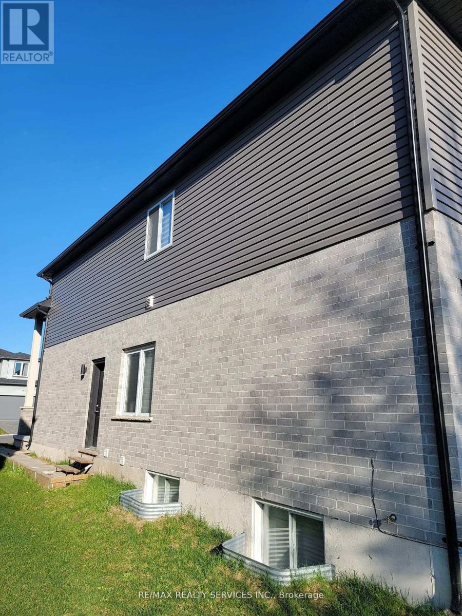 1573 Dylan Street, London East, ON - Outdoor