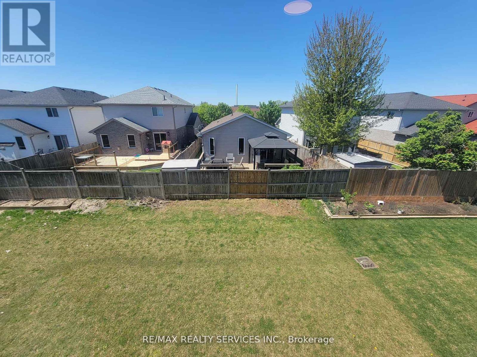 1573 Dylan Street, London East, ON - Outdoor