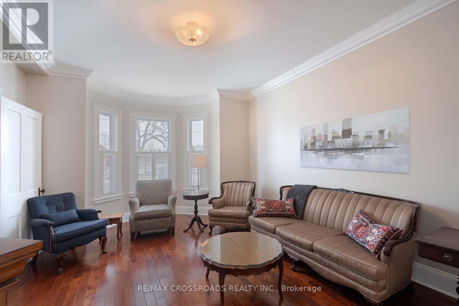 26 Victoria Street, Tweed, ON - Indoor Photo Showing Living Room