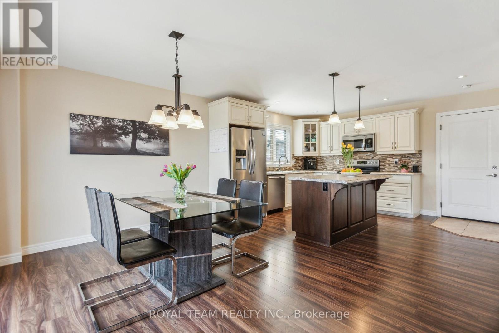 2 Lafayette Street E, Haldimand, ON - Indoor