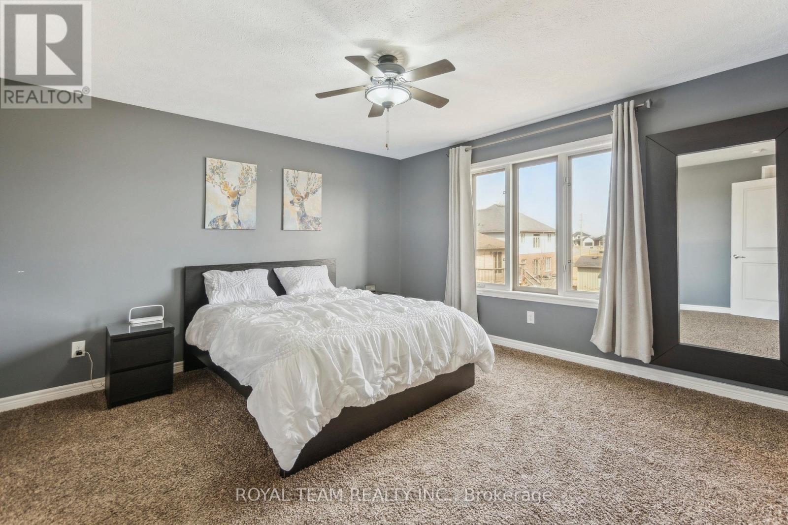 2 Lafayette Street E, Haldimand, ON - Indoor Photo Showing Bedroom