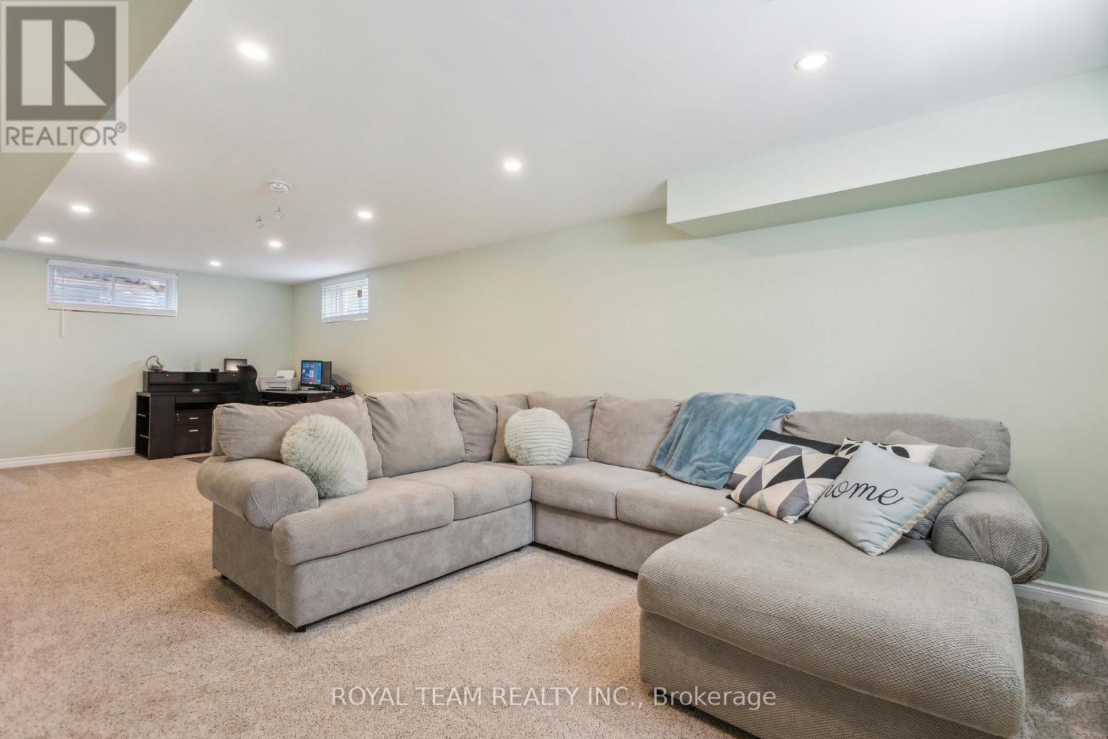 2 Lafayette Street E, Haldimand, ON - Indoor