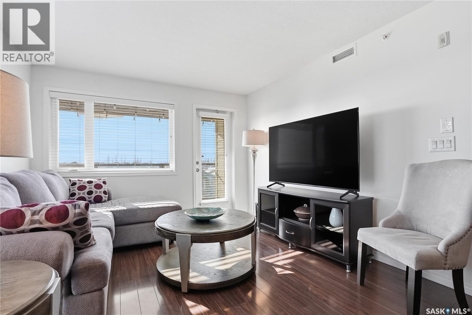 1305 102 Willis Crescent, Saskatoon, SK