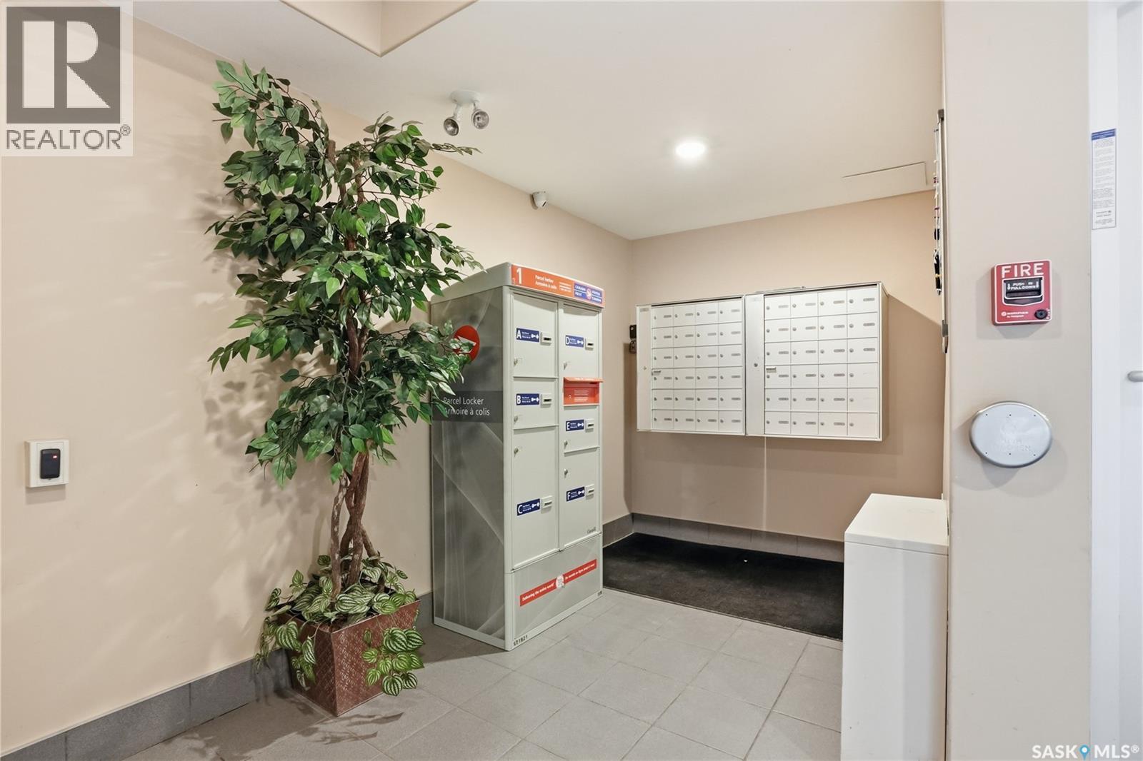 1305 102 Willis Crescent, Saskatoon, SK