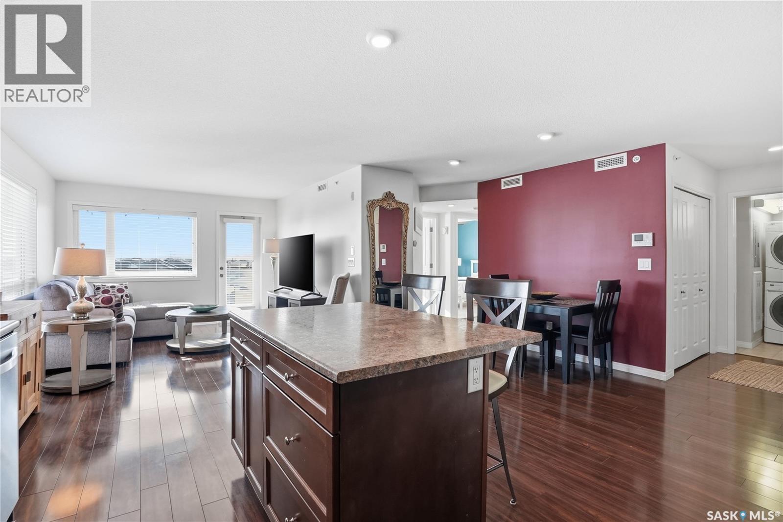 1305 102 Willis Crescent, Saskatoon, SK