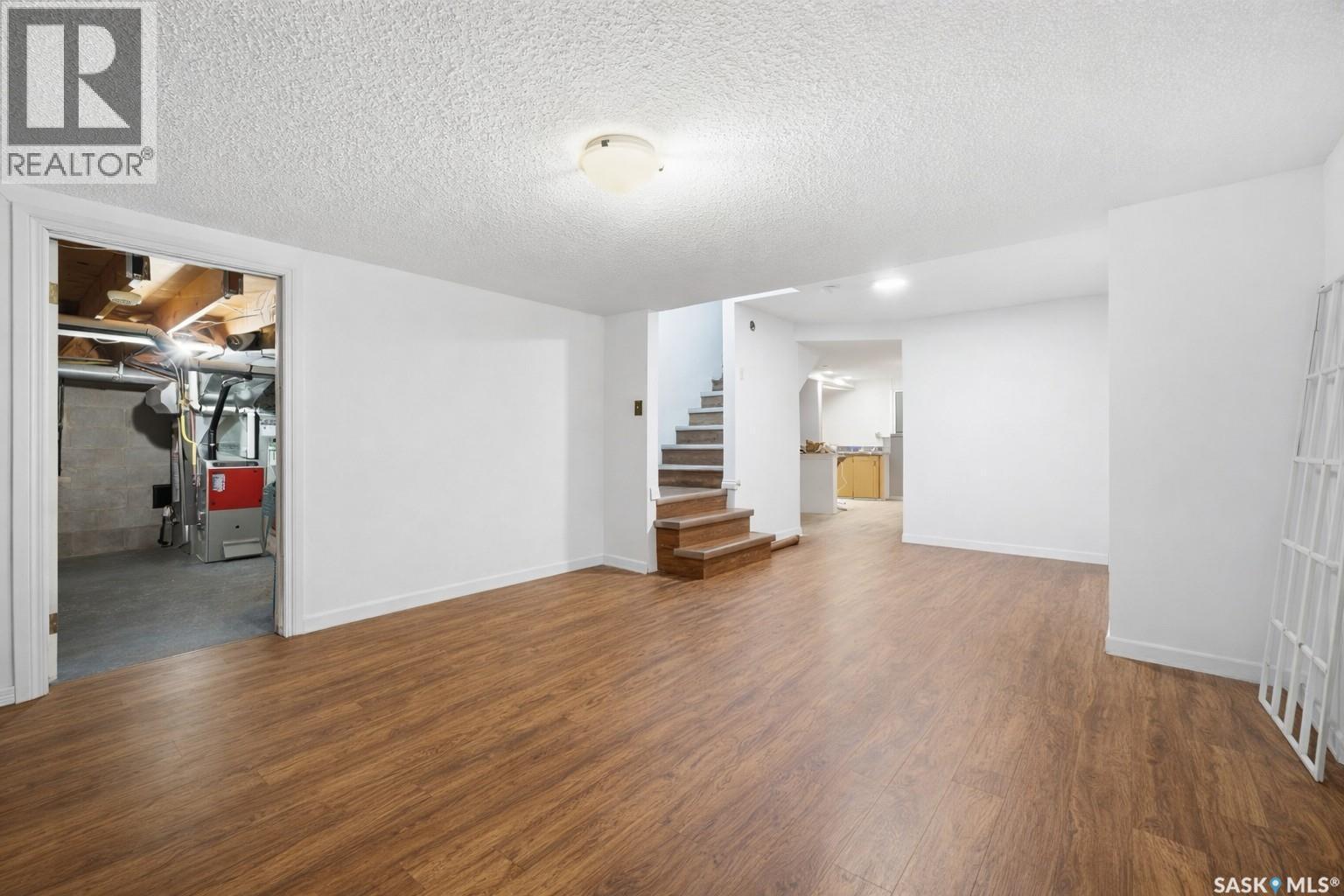 2402 Truesdale Drive, Regina, SK - Indoor