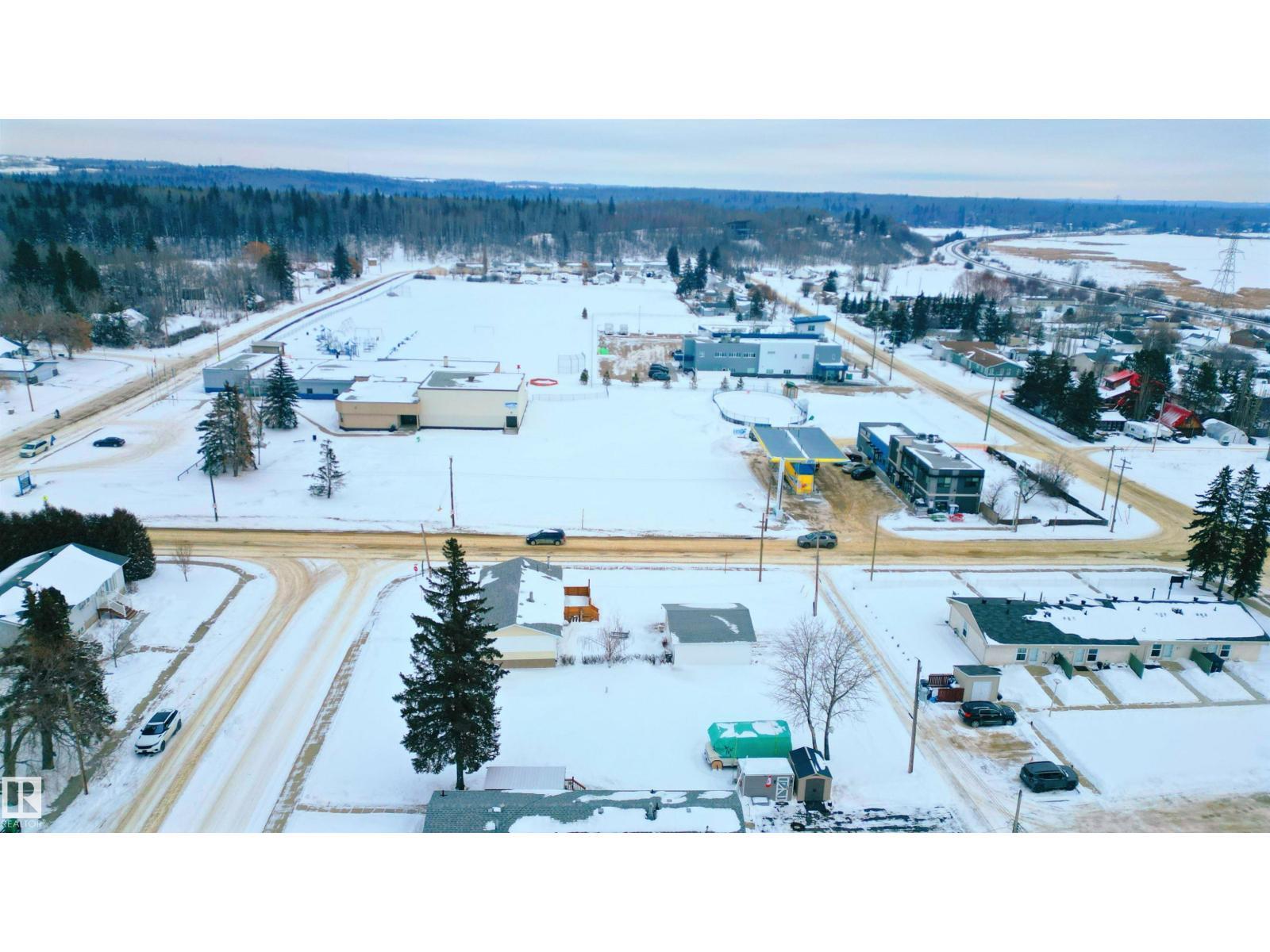 5009 53 Av, Wabamun, AB