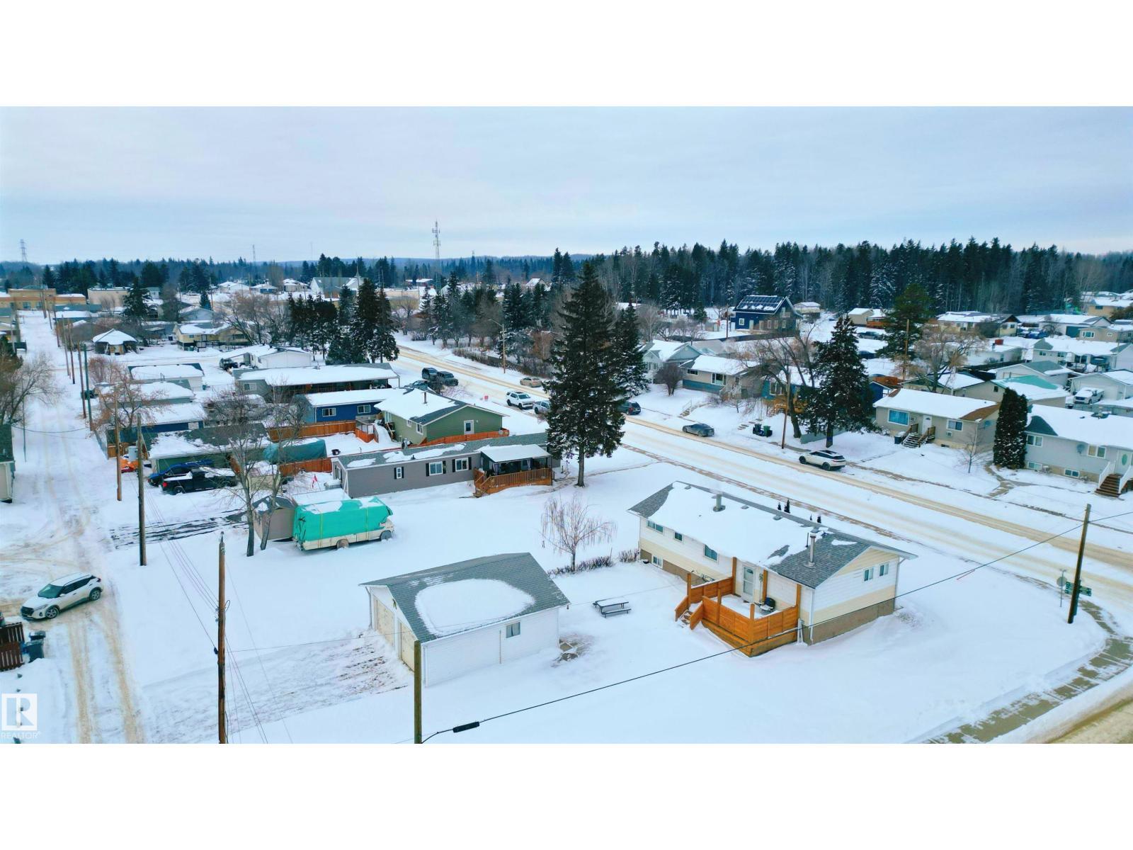 5009 53 Av, Wabamun, AB