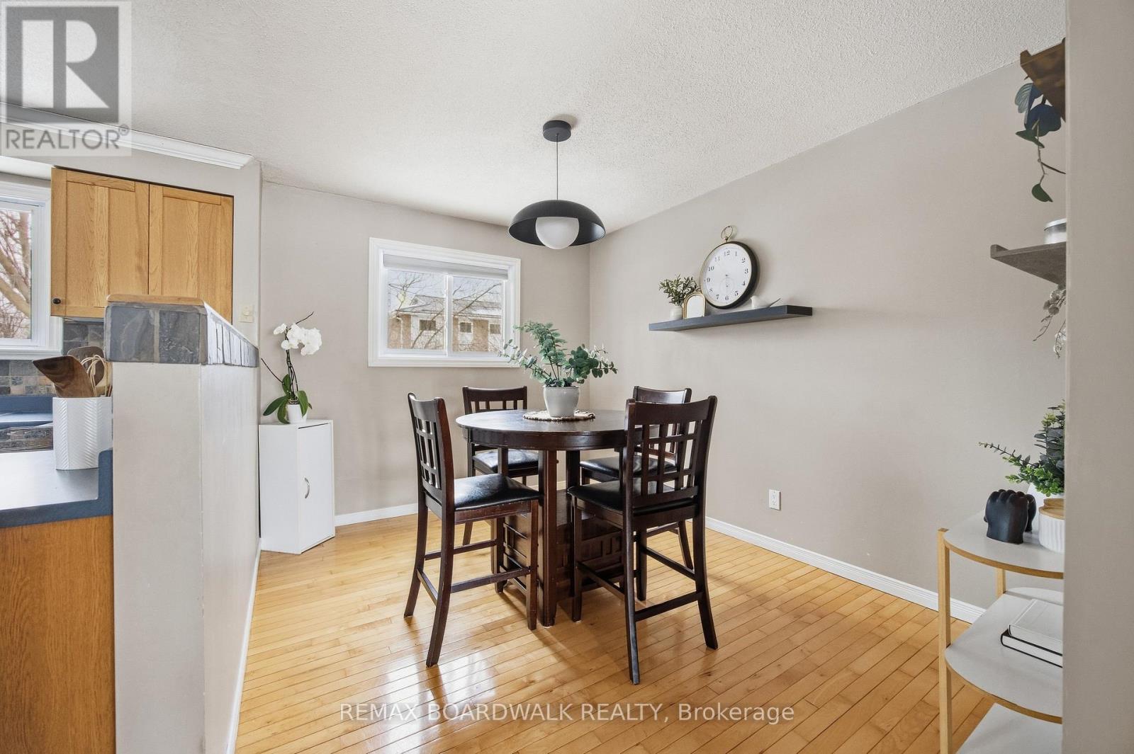 32 Provost Street, Perth, ON - Indoor Photo Showing Dining Room