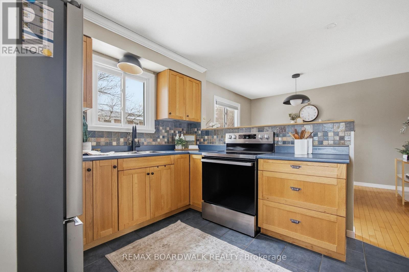 32 Provost Street, Perth, ON - Indoor Photo Showing Kitchen With Double Sink