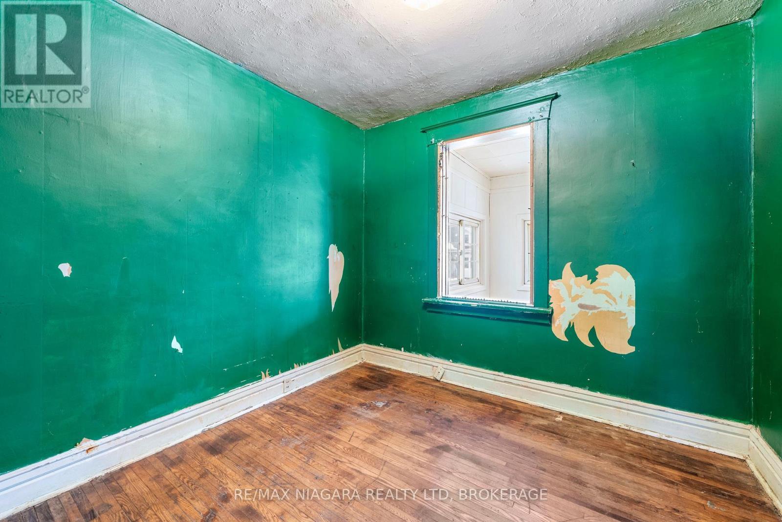 6437 Culp Street, Niagara Falls (Dorchester), ON - Indoor Photo Showing Other Room