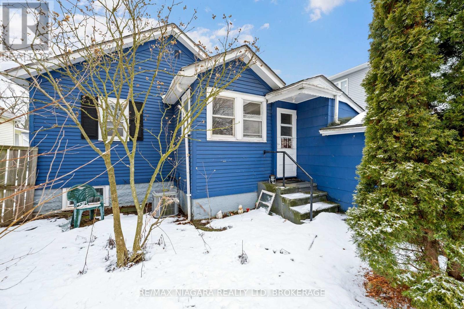 6437 Culp Street, Niagara Falls (Dorchester), ON - Outdoor