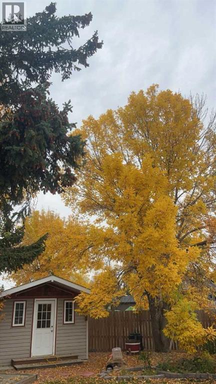 4617 51 Avenue, Taber, AB - Outdoor