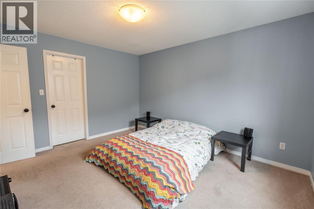 1156 Murphy Road, Sarnia, ON - Indoor Photo Showing Bedroom