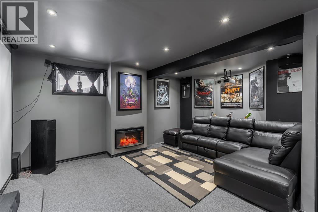 1156 Murphy Road, Sarnia, ON - Indoor