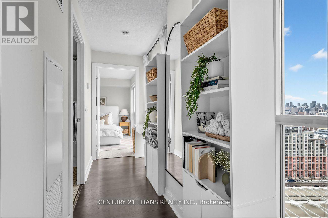 2102 - 100 Western Battery Road N, Toronto, ON - Indoor Photo Showing Other Room