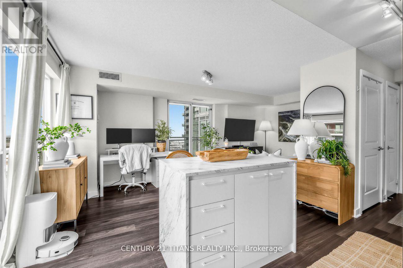 2102 - 100 Western Battery Road N, Toronto, ON - Indoor