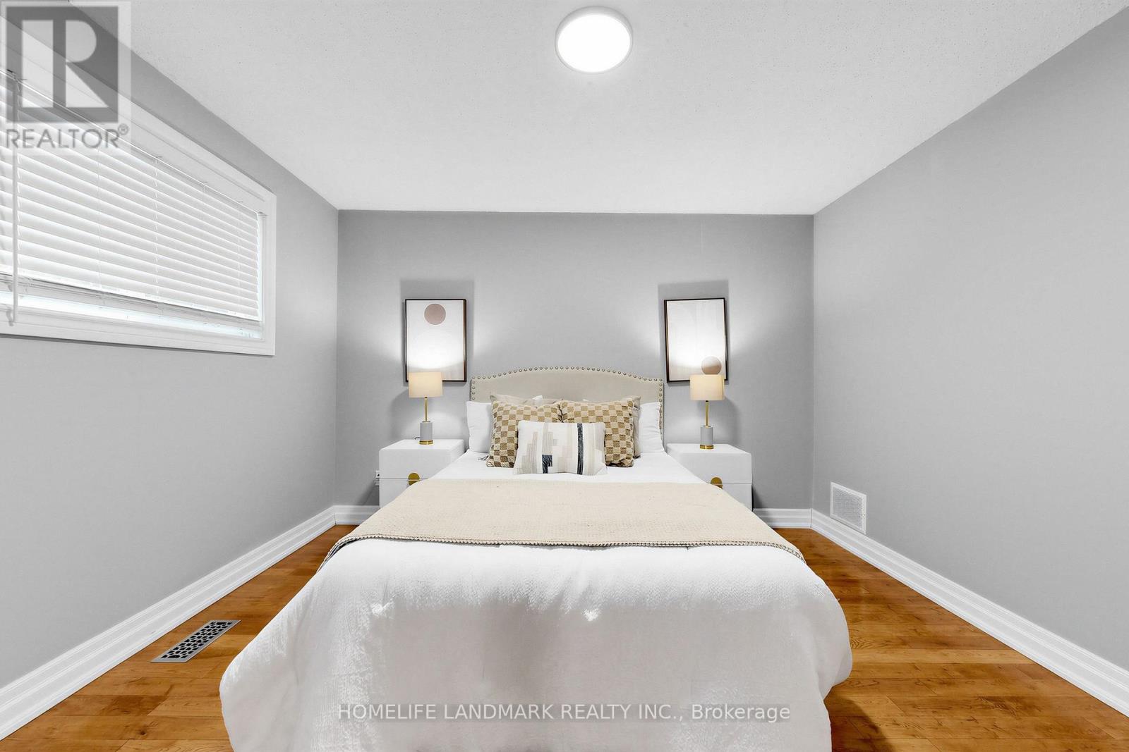 220 Jeffery Street, Whitby, ON - Indoor Photo Showing Bedroom