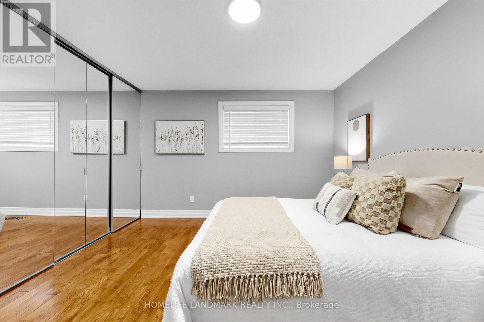 220 Jeffery Street, Whitby, ON - Indoor Photo Showing Bedroom