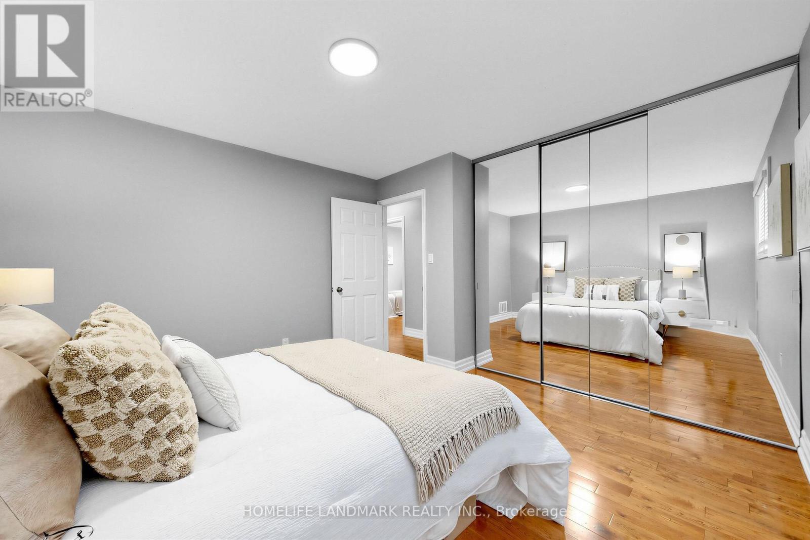 220 Jeffery Street, Whitby, ON - Indoor Photo Showing Bedroom