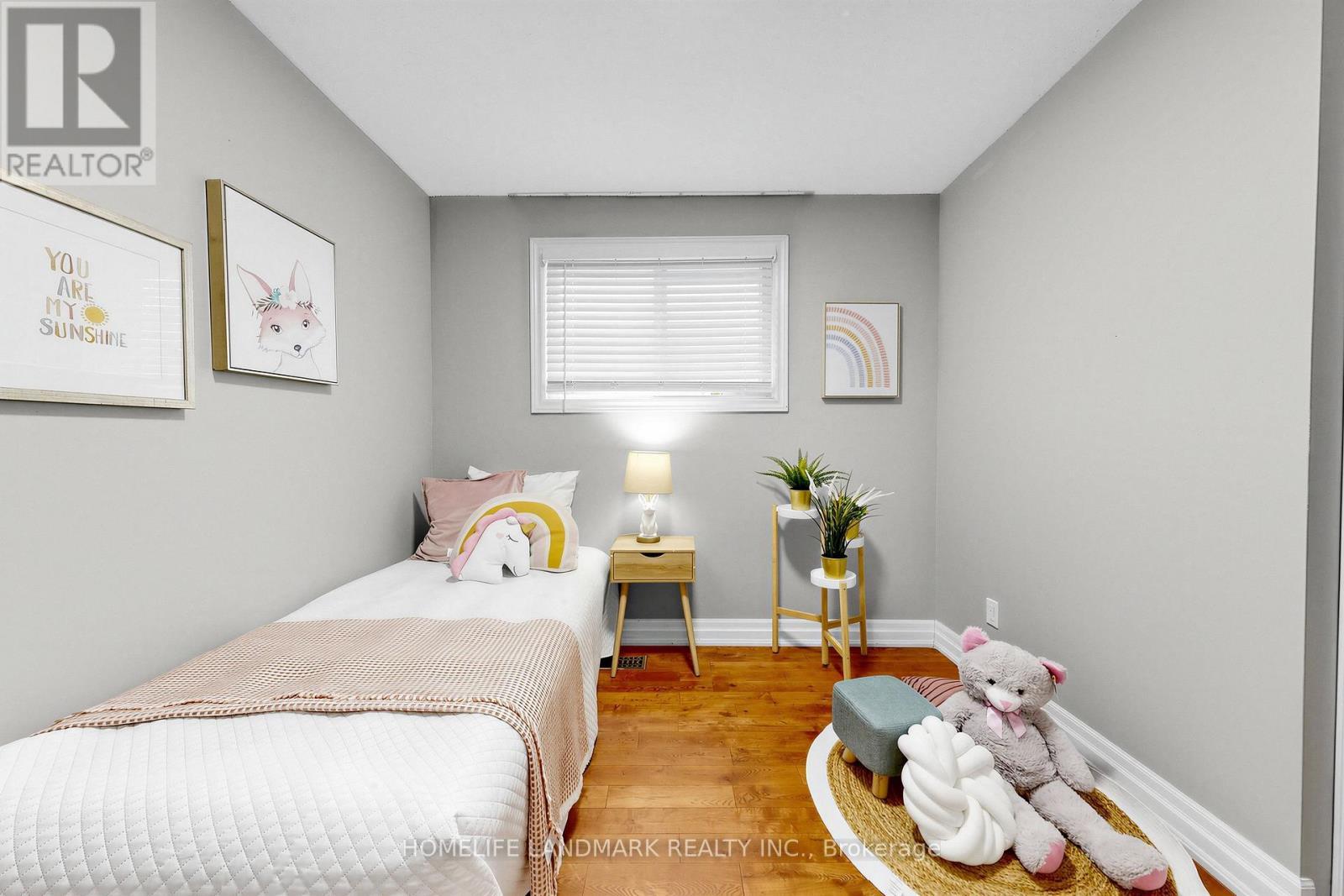 220 Jeffery Street, Whitby, ON - Indoor Photo Showing Bedroom