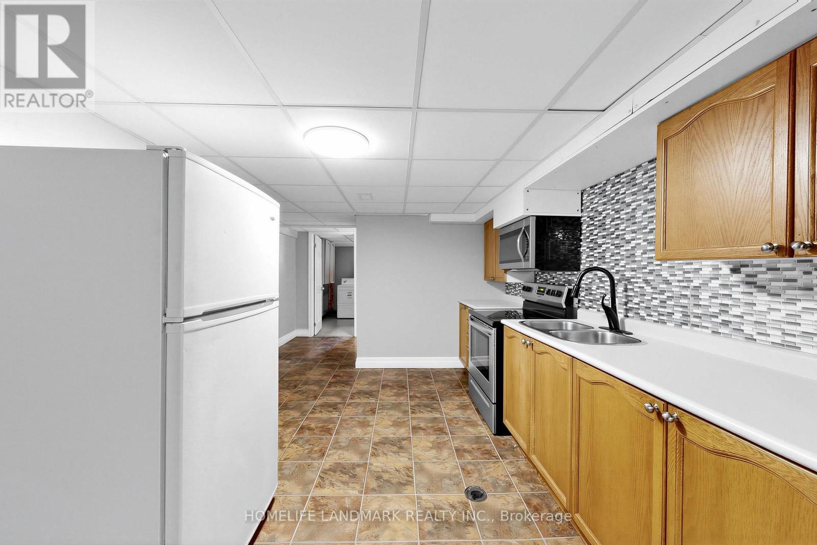220 Jeffery Street, Whitby, ON - Indoor Photo Showing Kitchen With Double Sink