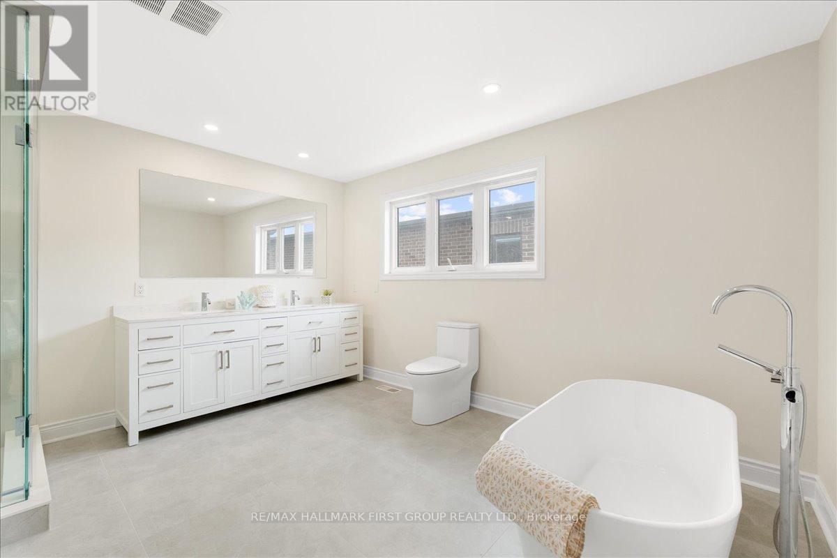 1884 Appleview Road, Pickering, ON - Indoor Photo Showing Bathroom