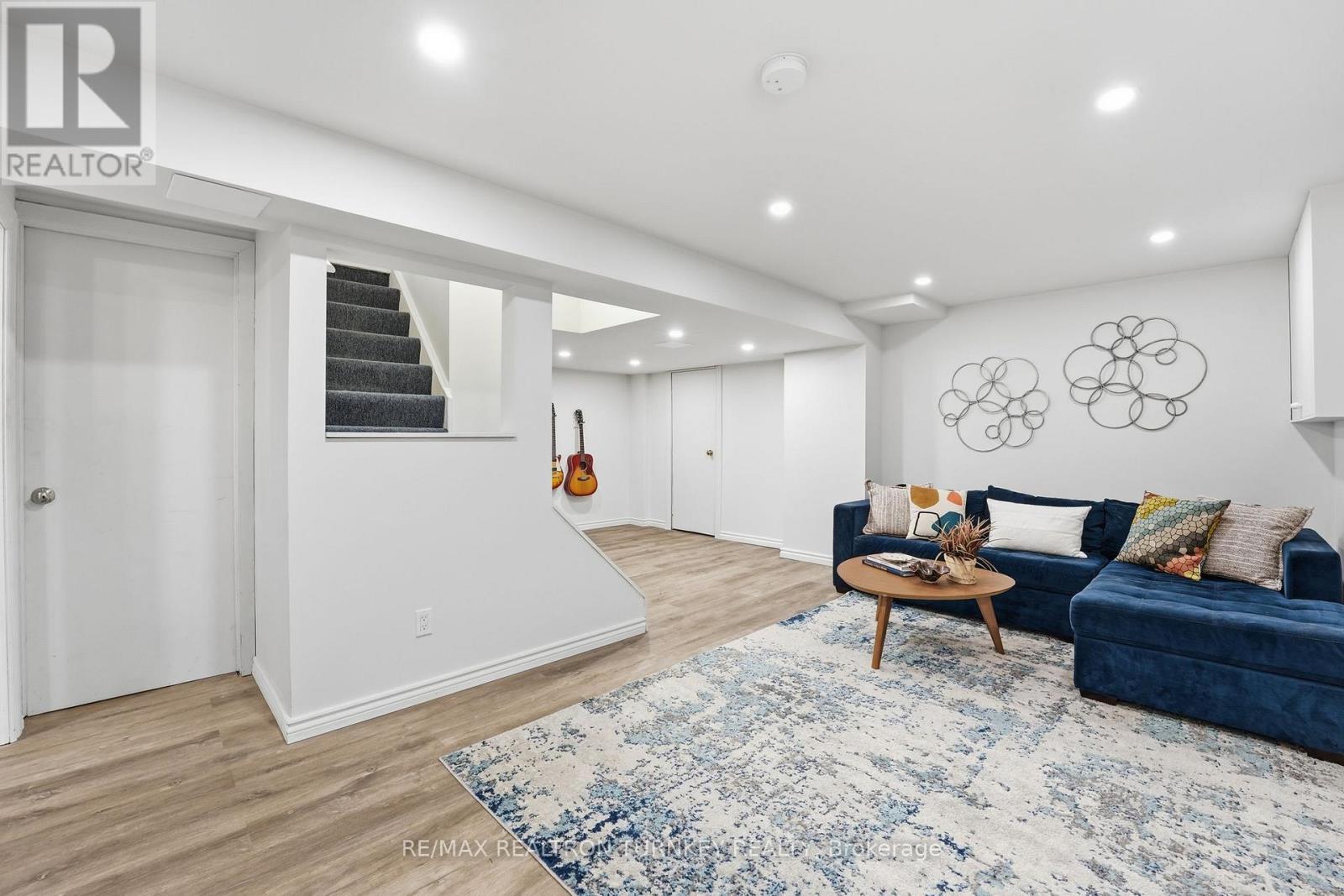 Large rec room for movie nights - 196 Orchard Heights Boulevard, Aurora, ON - Indoor