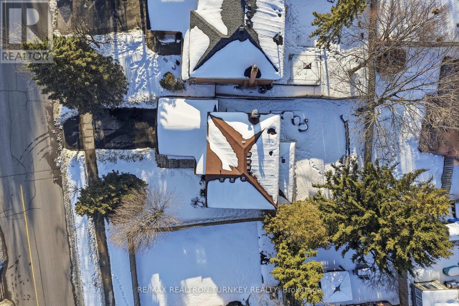 Your next chapter starts here - 196 Orchard Heights Boulevard, Aurora, ON - Outdoor