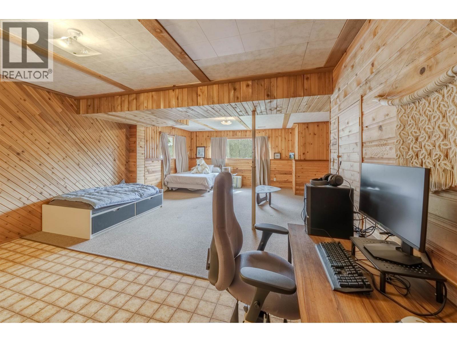 5172 Kallum Drive, 108 Mile Ranch, BC - Indoor