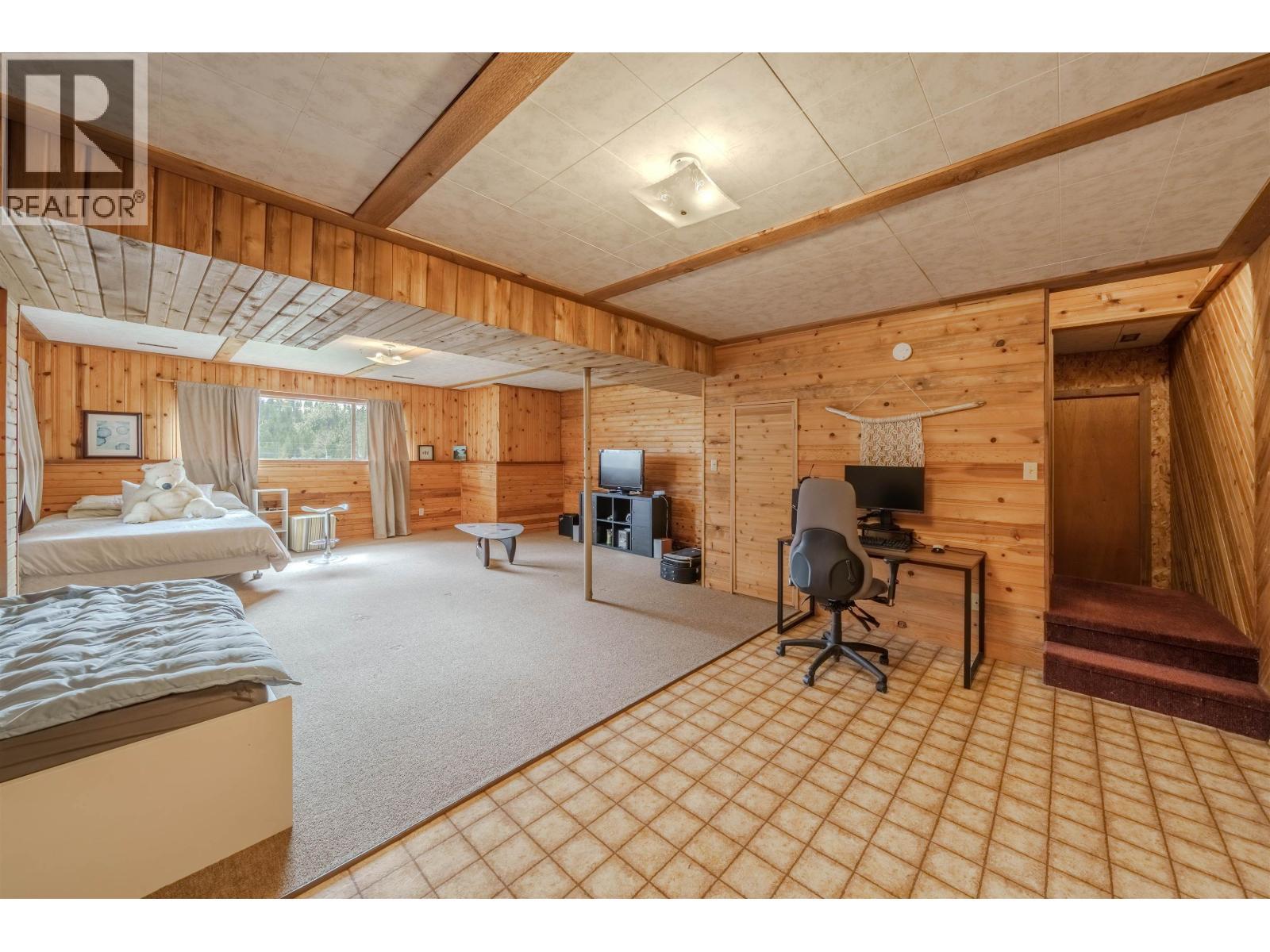 5172 Kallum Drive, 108 Mile Ranch, BC - Indoor
