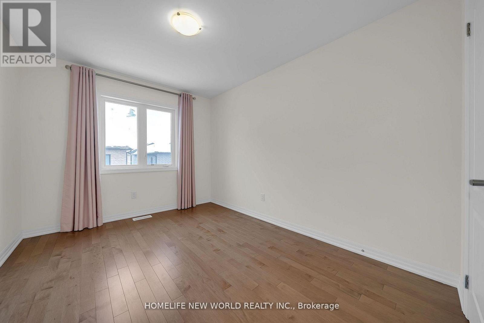 48 Crofting Crescent, Markham, ON - Indoor Photo Showing Other Room