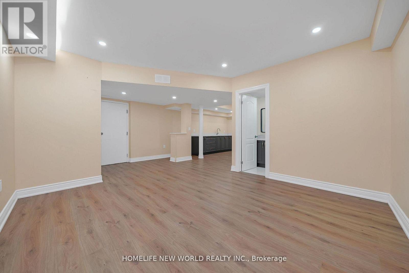 48 Crofting Crescent, Markham, ON - Indoor Photo Showing Other Room