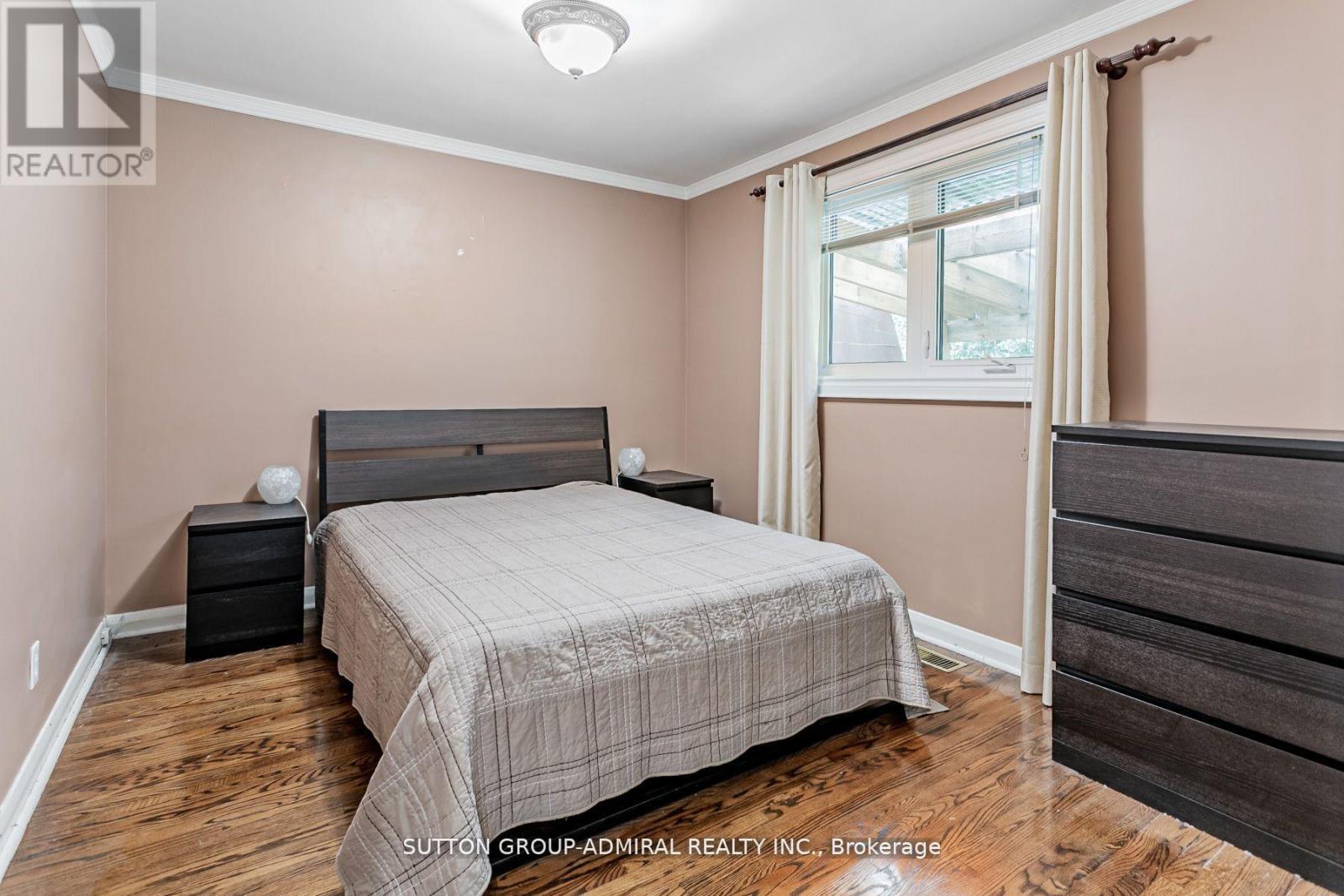 Upper - 102 Cornwall Road, Brampton, ON - Indoor Photo Showing Bedroom